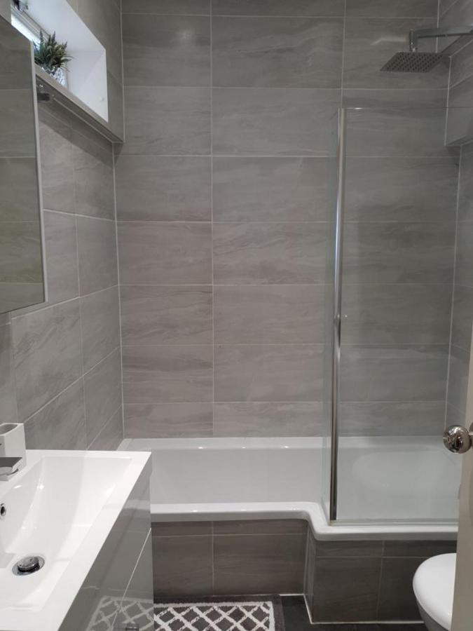 Star London Brent Street Cosy 1-Bed Hideaway Lejlighed Hendon Eksteriør billede